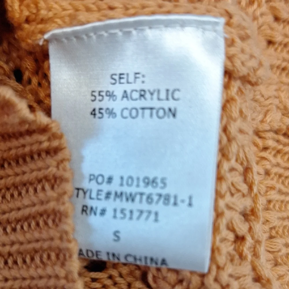 3/$20-Peach Knit Sweater Vest With Ruffles, Le Lis brand - Picture 10 of 11